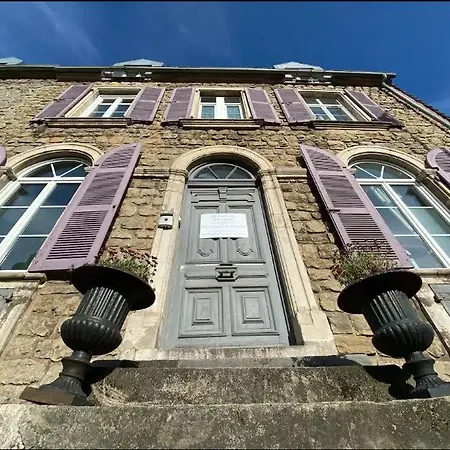 Les Hauts De *